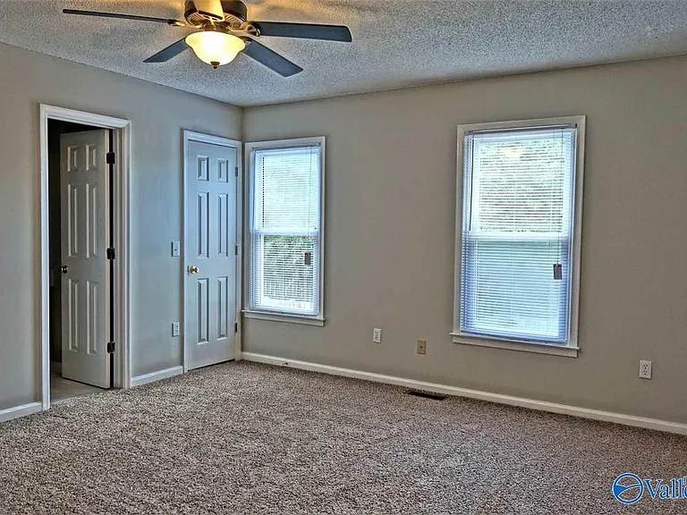 106 Crescent Cir — Photo 7
