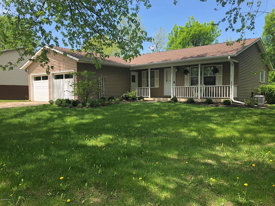 1st image of 704 Joyce Ave