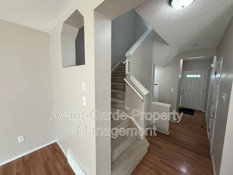 57 Vaughn Ave — Photo 8