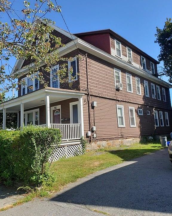 2nd image of 92 Exeter St