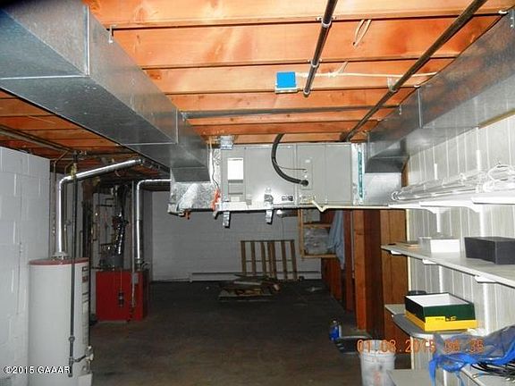 5th image of 1709 Chipmunk Ln NE
