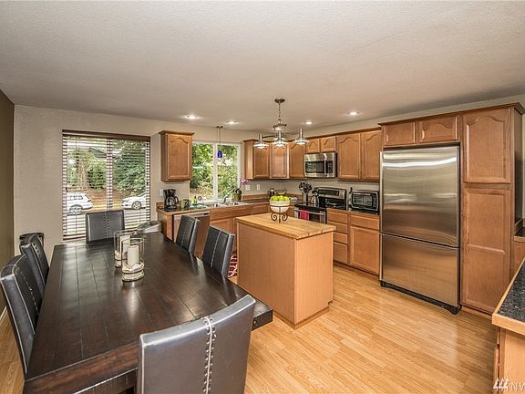 4th image of 4205 67th Ave NW