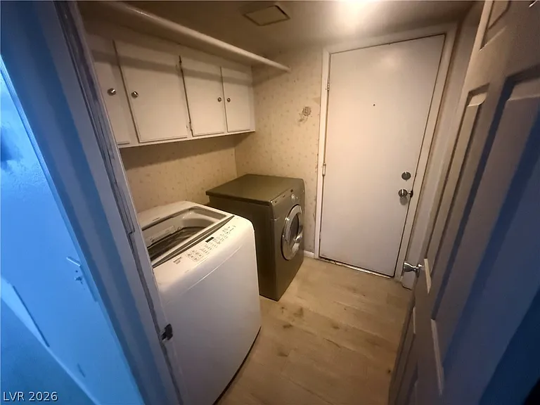 3204 Mariner Bay St — Photo 18