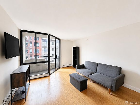 4th image of 900 Bush St APT 409