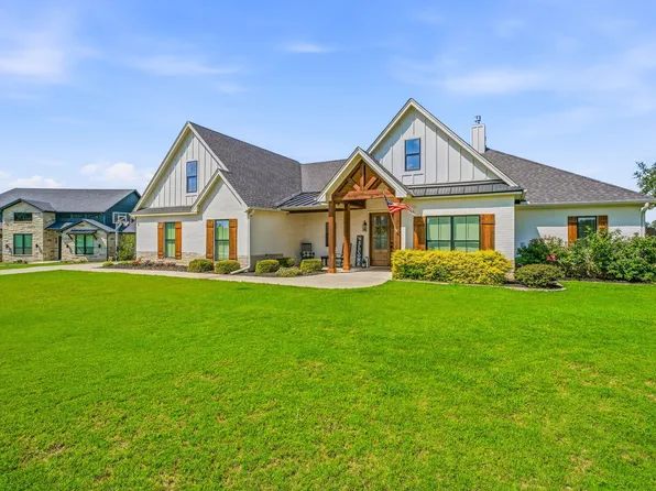 190 Blue Ribbon Ln, Stephenville, TX 76401