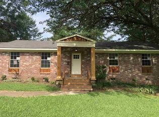 221 Maywood Cir, Jackson, MS 39211
