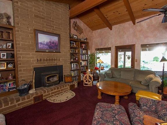 4th image of 10868 N Mendocino Ave