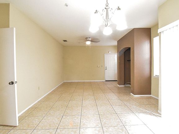 5th image of 102 Vista Verdi 224 Cir