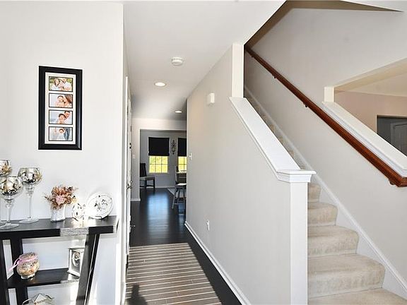 4th image of 117 McIntosh Dr