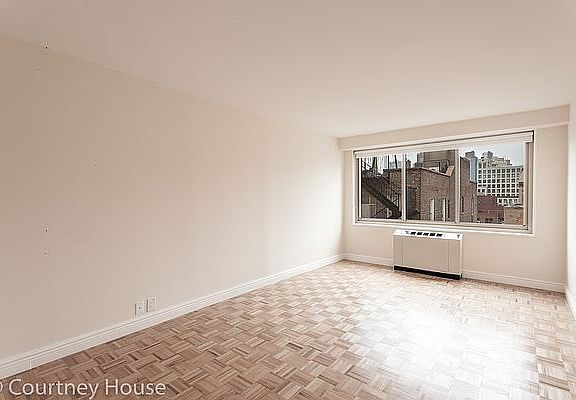 4th image of 55 W 14th St APT 16B