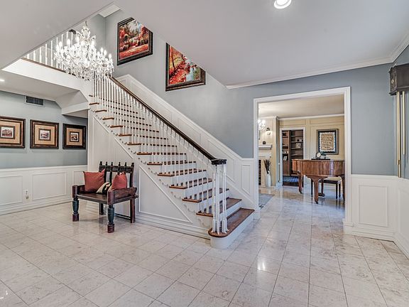 5th image of 343 E Tripp Rd