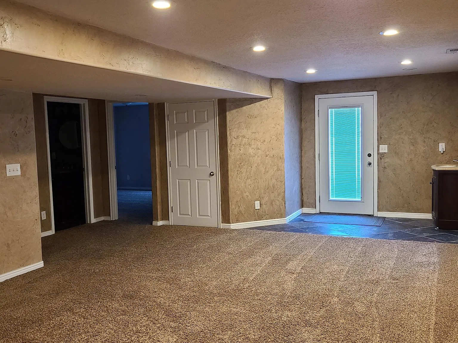 3634 Plymouth rock — Photo 4