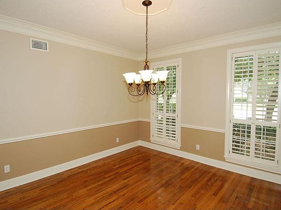 3rd image of 1810 Lofty Maple Trl