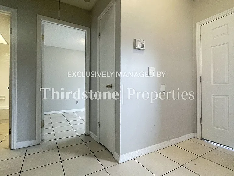 5143 Indian Lakes Ct #2 — Photo 8