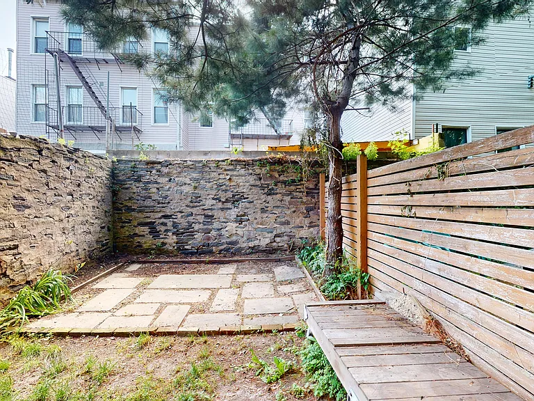 21 Judge St #1C — Photo 11