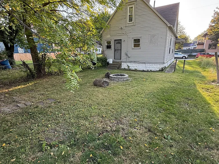 659 Stebbins St — Photo 10