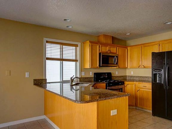 3rd image of 5700 NE 82nd Ave APT 31