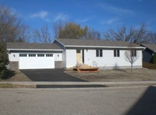 113 Chad Cir, Jordan, MN 55352