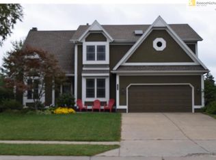 1255 E Meadow Ln, Olathe, KS 66062