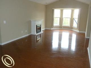3rd image of 49277 Silver Birch Cir