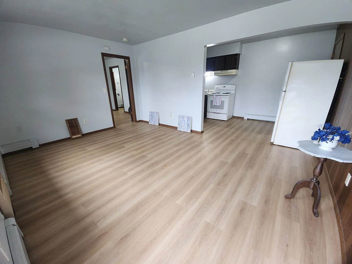 812 W Whittier Dr. — Photo 3