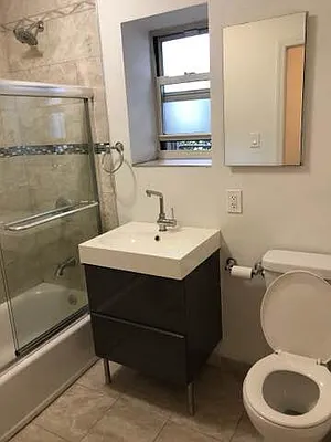 Rented by Bouklis Group | media 10