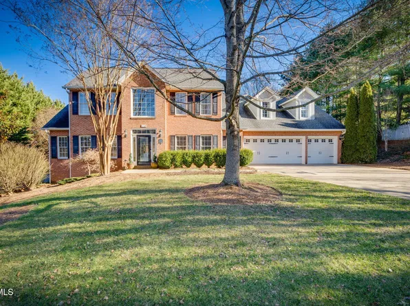 114 Surrey Ln, Johnson City, TN 37604