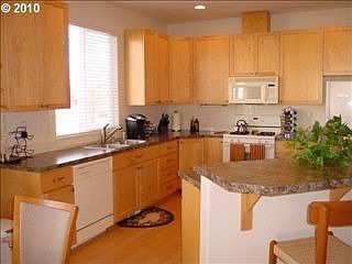 4th image of 18348 SE 44th Ln