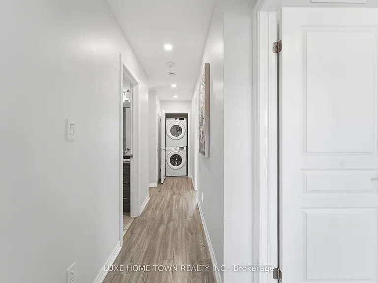 100 Monarch St — Photo 17