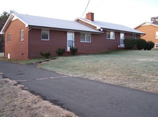 5572 Becks Church Rd #1, Winston Salem, NC 27106