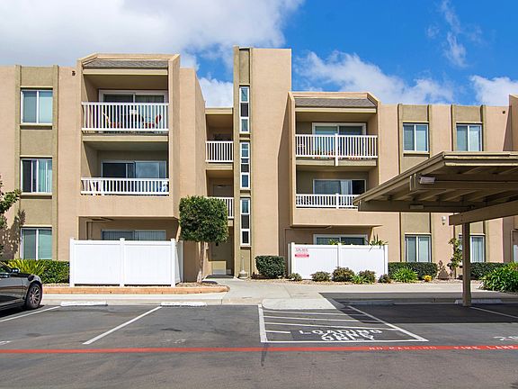 5th image of 3030 Suncrest Dr Unit 208