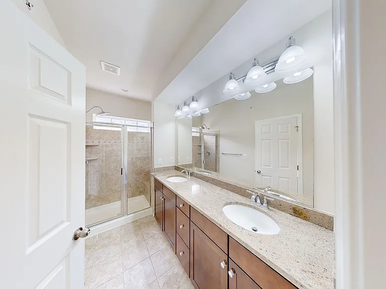 3616 Summer House St — Photo 8