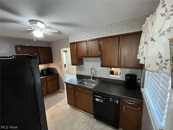 5th image of 8311 Wainstead Dr