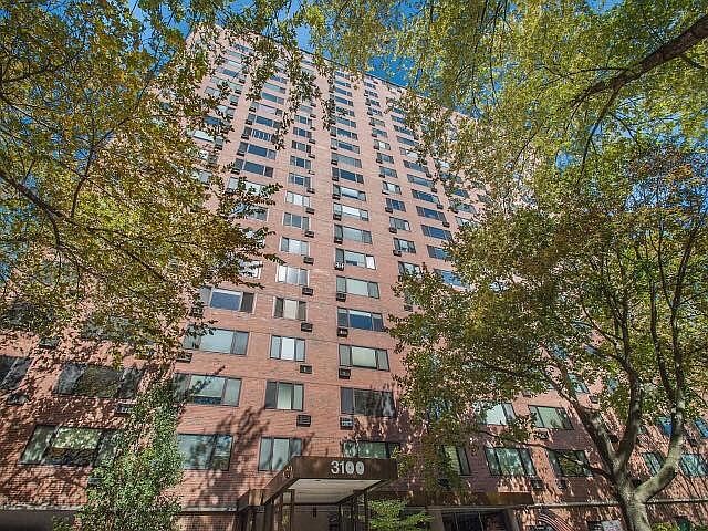 1st image of 3100 N Lake Shore Dr APT 1804