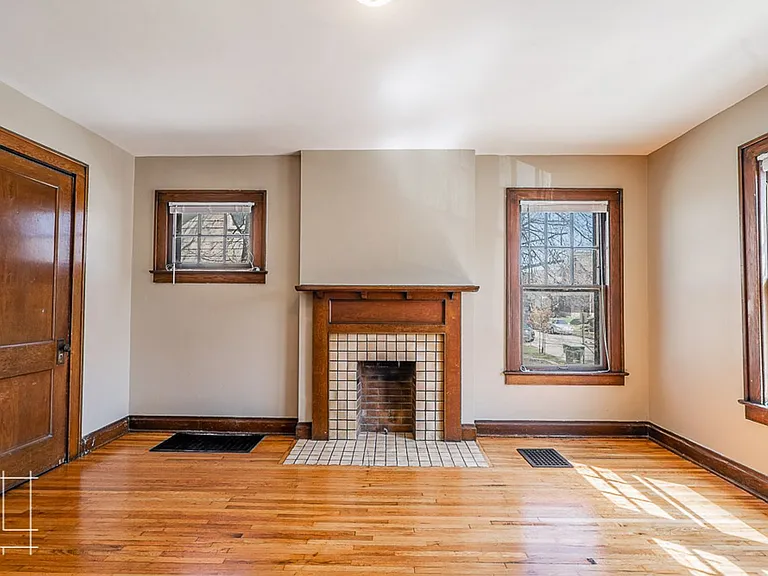 384 E. Maynard Ave — Photo 8