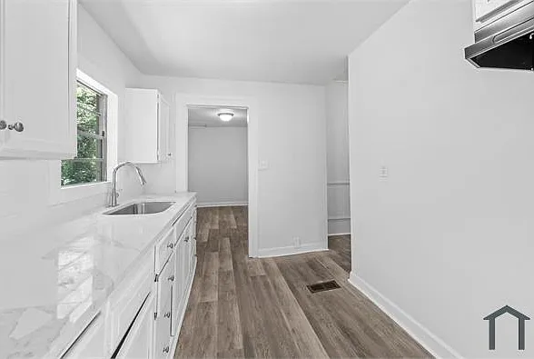 1540 Cleveland Ave SW — Photo 7