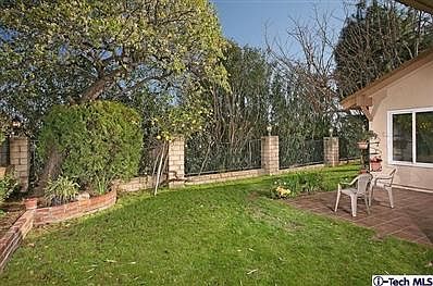4th image of 2845 Pinelawn Dr