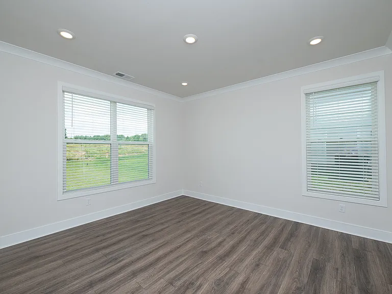 1004 Gresham Pl — Photo 26