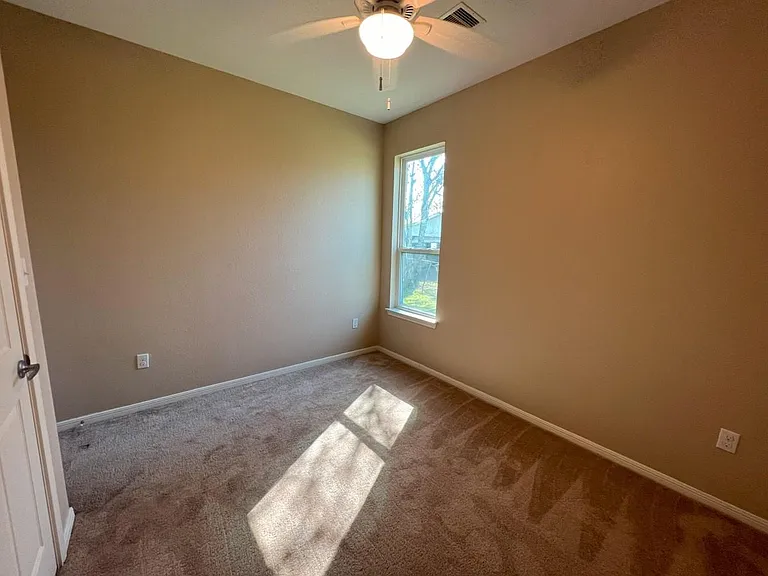 5030 Marietta Ln — Photo 16