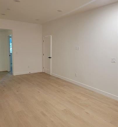 2nd image of 2317 Olive Ave #B