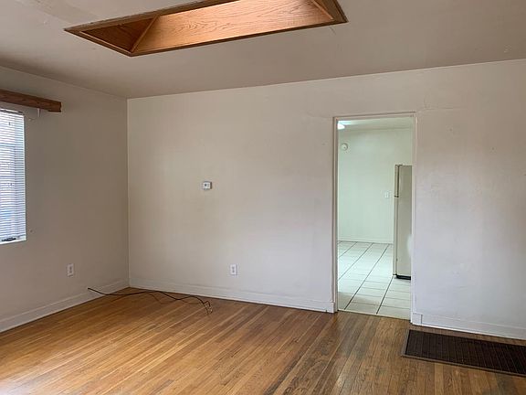 4th image of 212 Morningside Dr SE