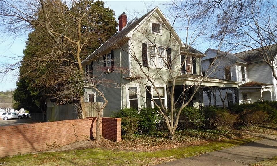 1st image of 510 6th St