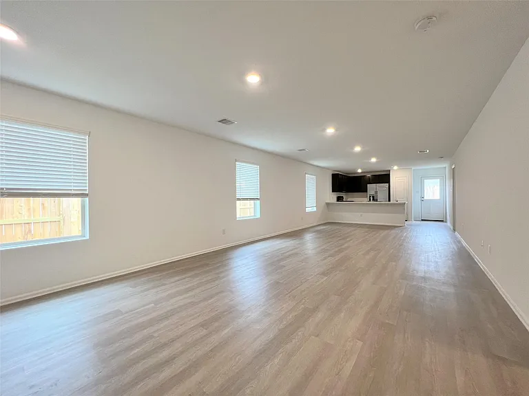 14510 Woodcott Warren Way — Photo 5