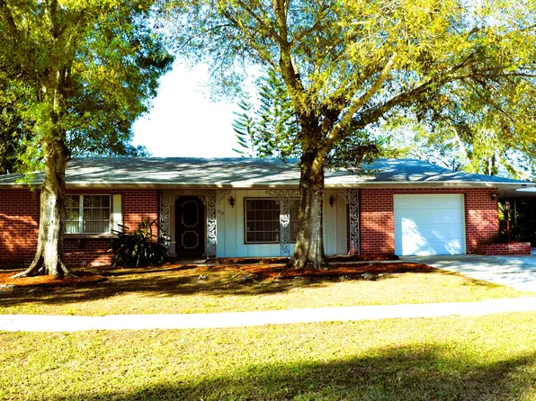 213 SW Lucero Drive, Port St Lucie, FL 34983