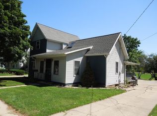 527 East St, Fort Atkinson, WI 53538