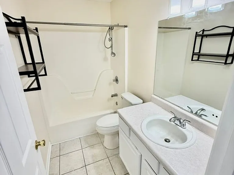 957 Tray Dr — Photo 13