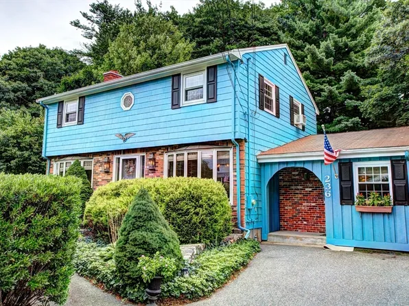 236 Fox Hill Rd, Burlington, MA 01803