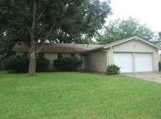 1208 Southmoor Dr, Arlington, TX 76010