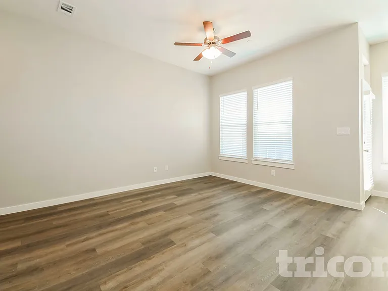 5492 Granite Trl — Photo 4