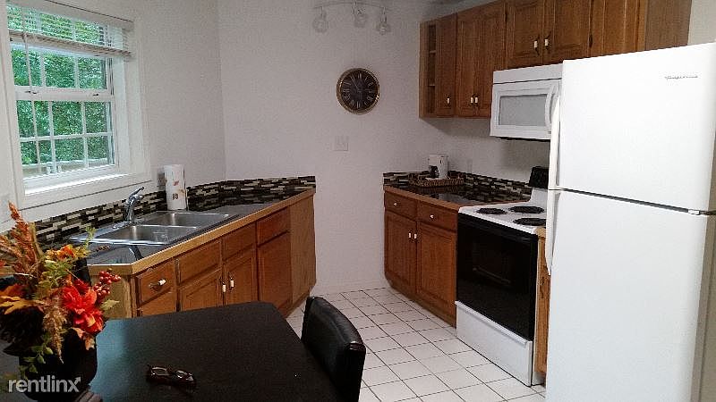 2nd image of 75 Shady Ln